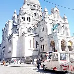 Cocon Convivial A Montmartre