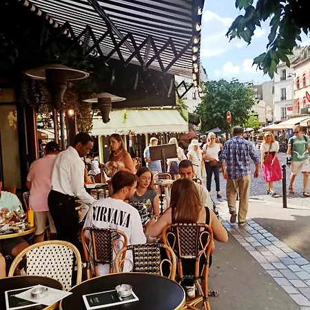 Cocon Convivial A Montmartre